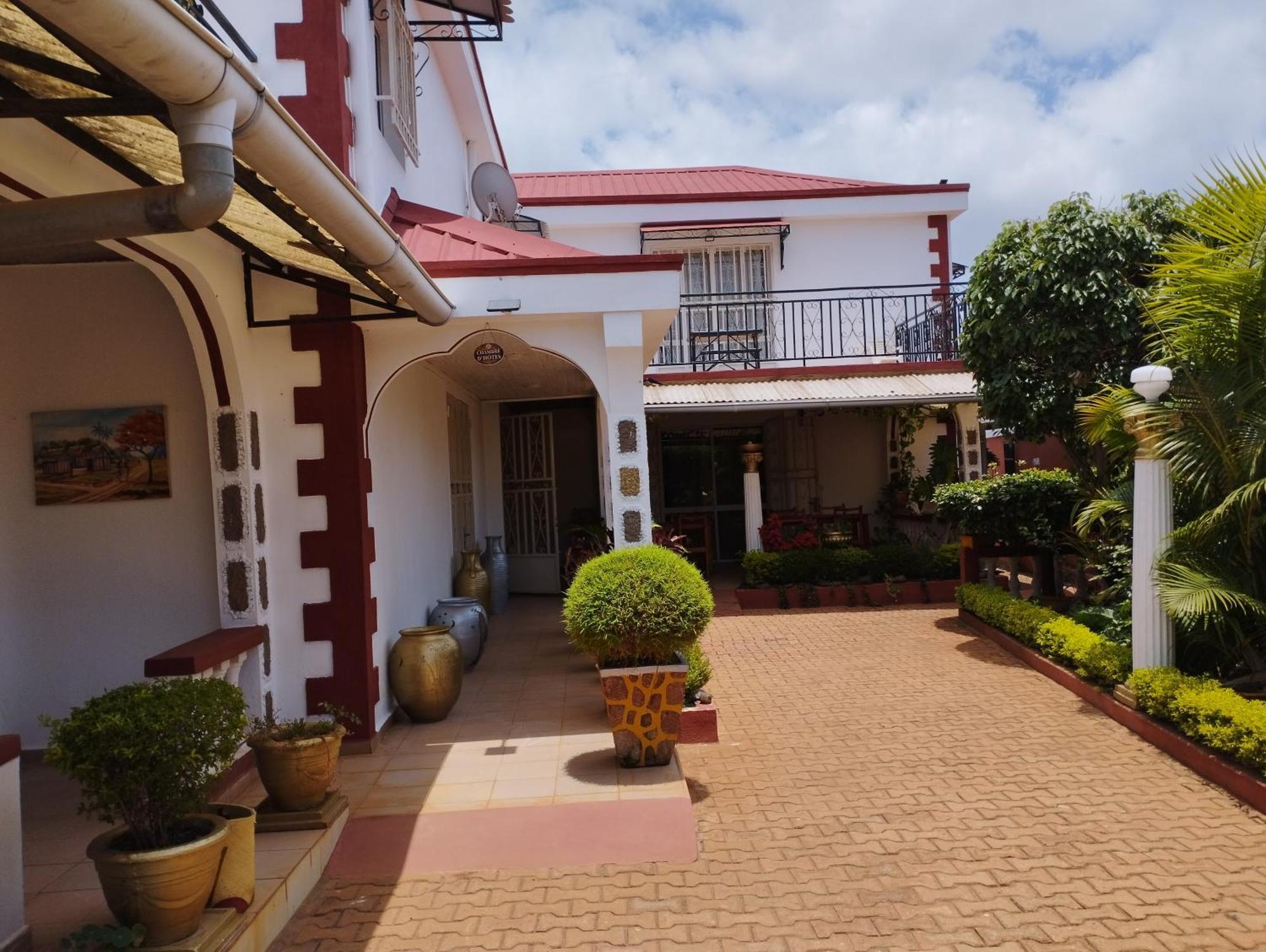 Petite Flower Guest House Talata-maty Εξωτερικό φωτογραφία